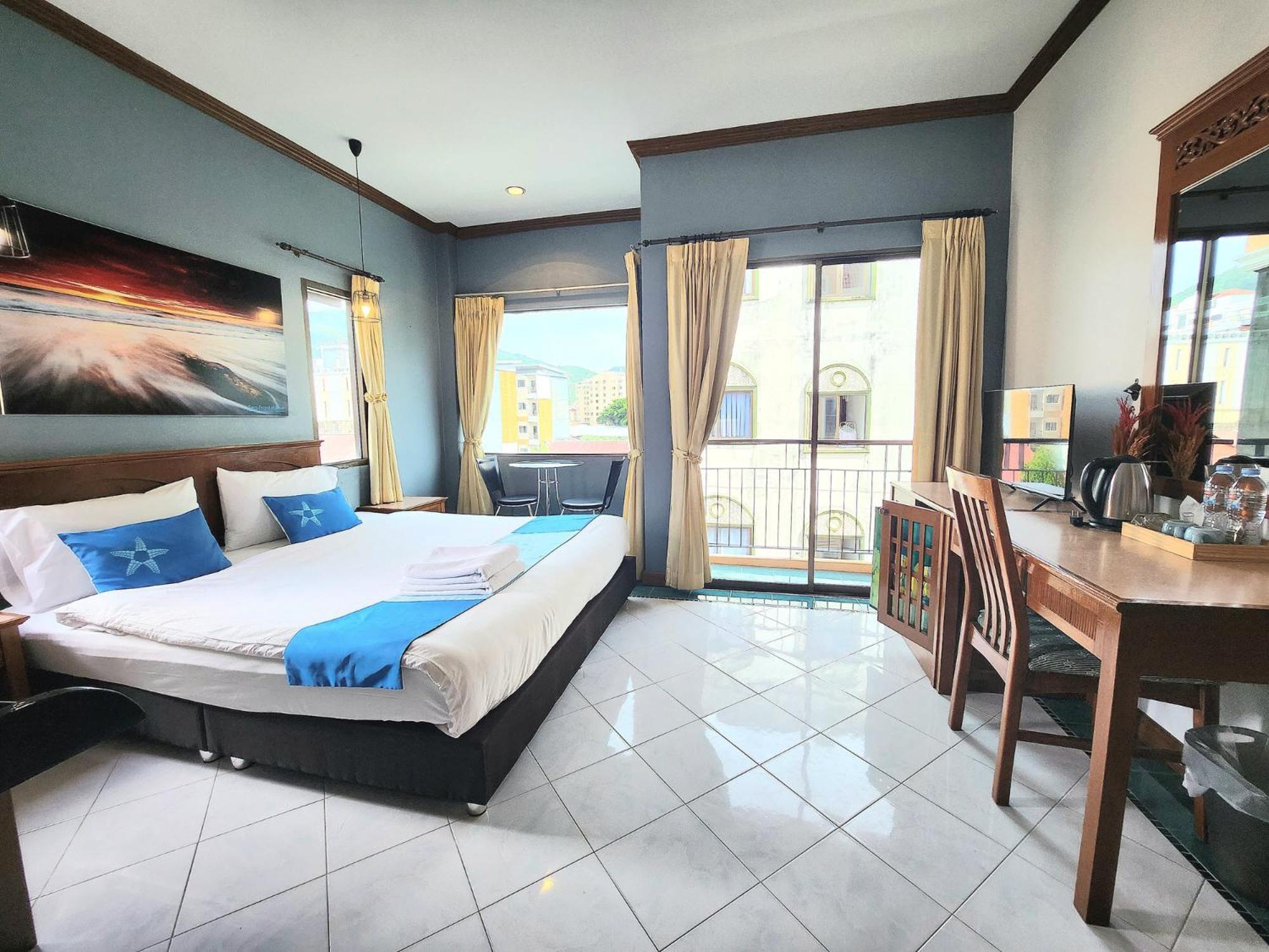 Sea Front Home Hotel - Patong Beach Luaran gambar