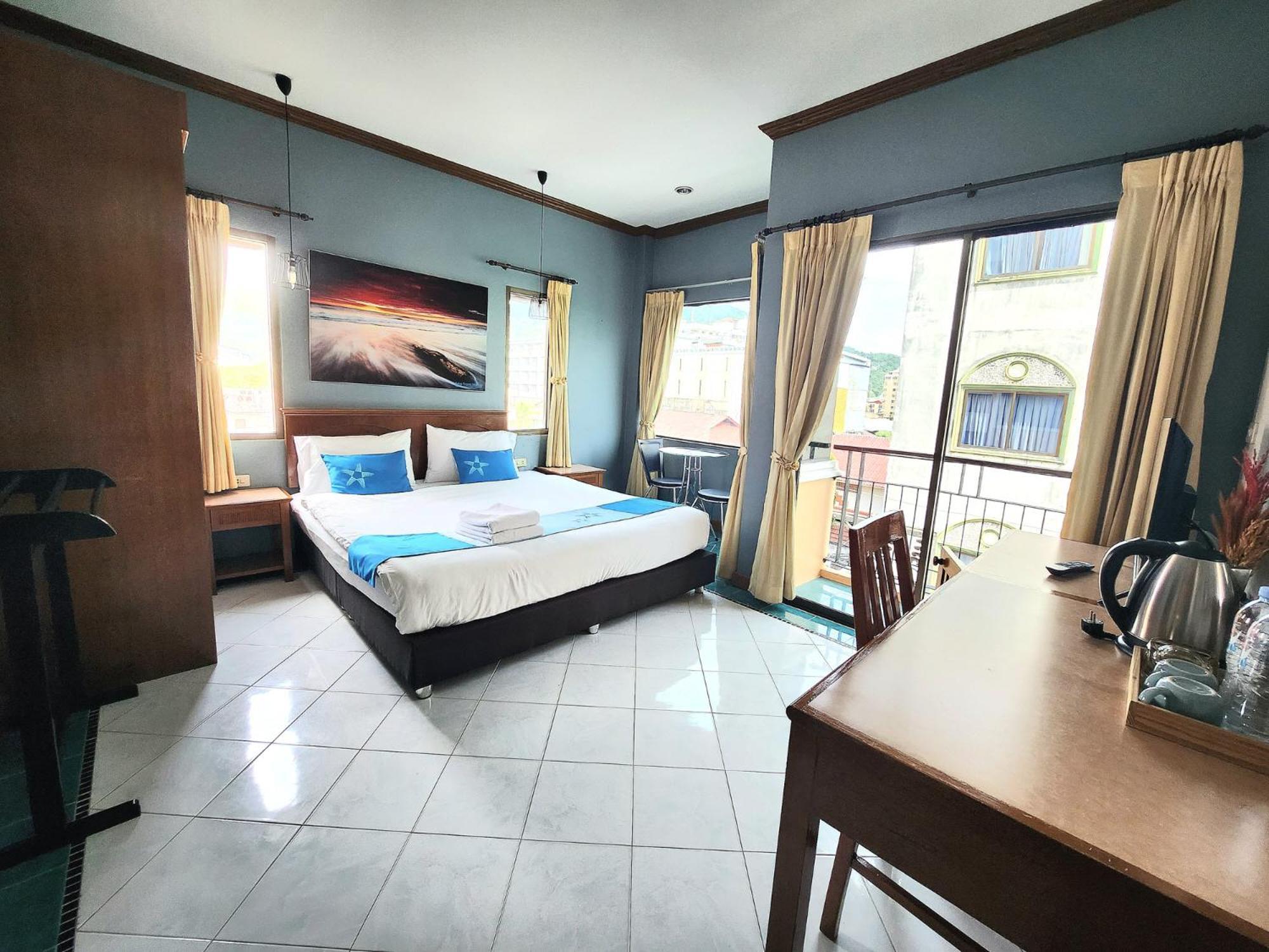 Sea Front Home Hotel - Patong Beach Luaran gambar