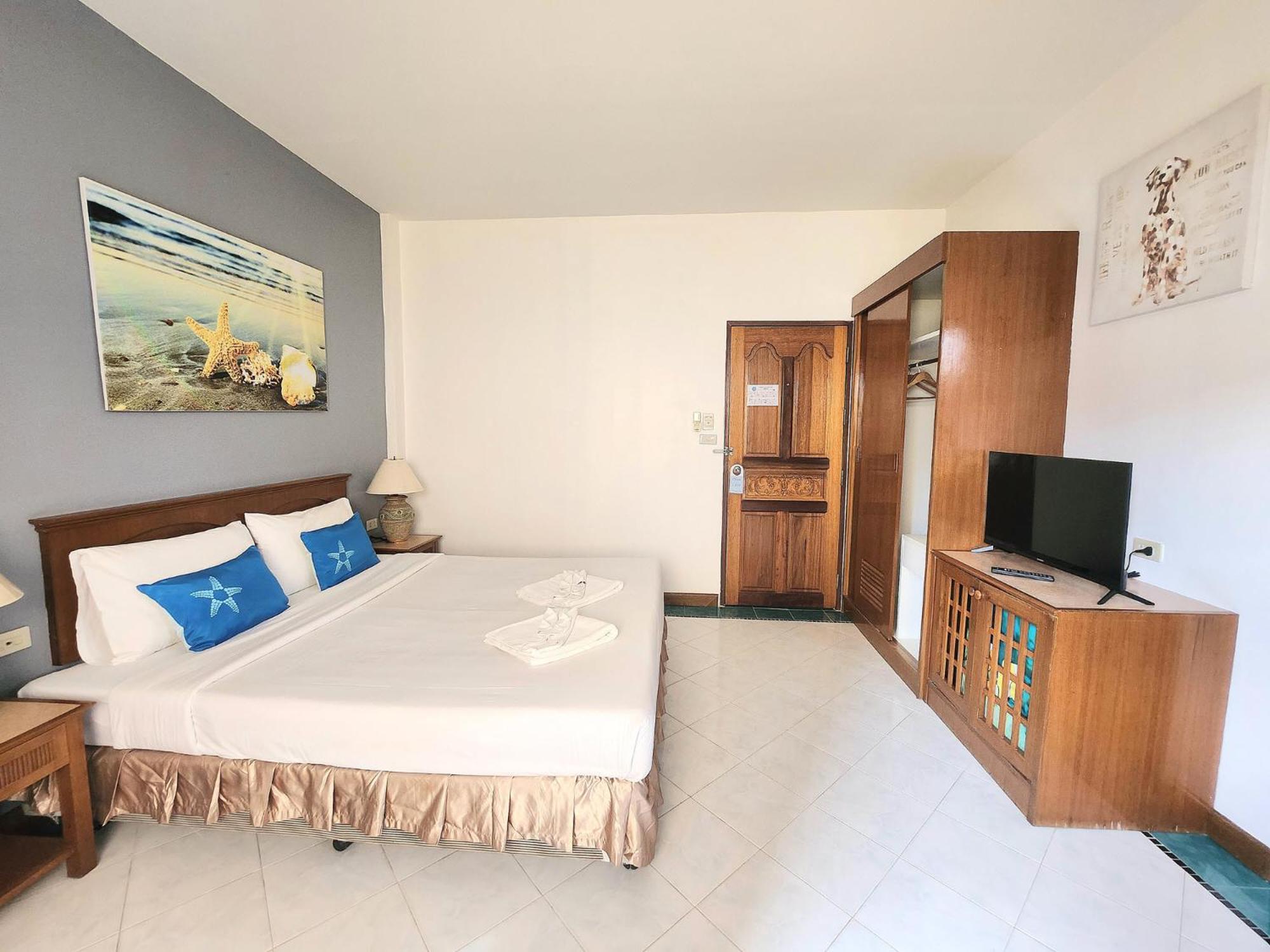 Sea Front Home Hotel - Patong Beach Luaran gambar